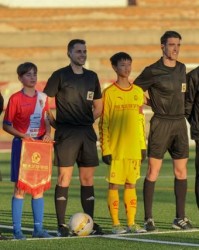  青训小将临危受命，处子球改写比分牌