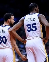  勇士库里三分如雨浇灭火箭反击