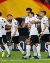  世界杯预选赛火热开打，诸强争夺出线名额