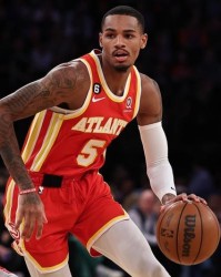  特雷杨准三双老鹰展翅擒下尼克斯