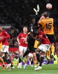  曼联年轻阵容遇挫，客场不敌传统劲旅  