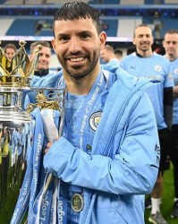  曼城客场大胜锁定半程冠军，展现统治力  