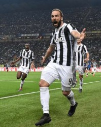  意甲榜首争夺白热化，尤文国米互不相让