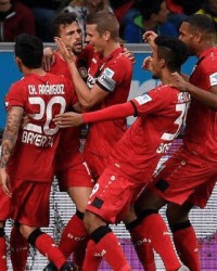  德甲霸主拜仁连胜，卫冕之路势不可挡  