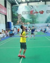  季后赛激战正酣，强队对决火花四射