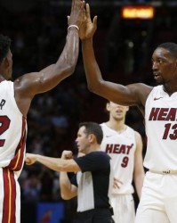  巴特勒强硬表现热火客场掀翻雄鹿