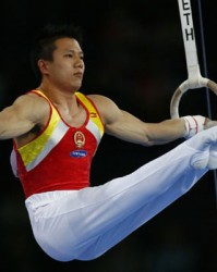  守擂冠军遭遇强力挑战，卫冕之路困难重重  