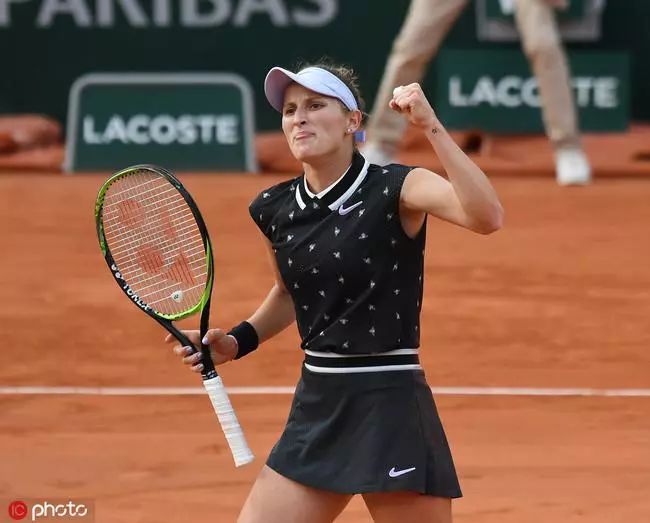  万卓索娃黑马之路不止，迈阿密站连克强手